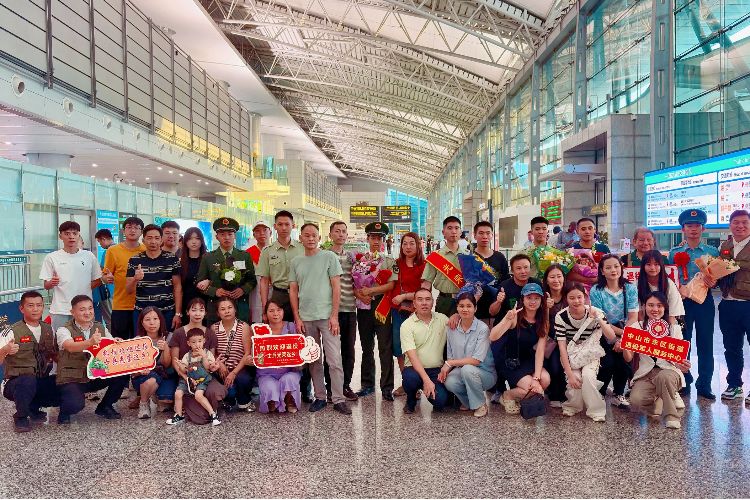 中山多鎮(zhèn)街備好暖心大禮包，送給最可愛的人